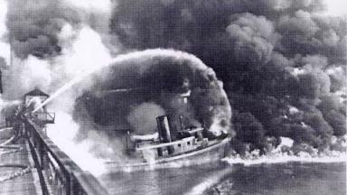 cuyahoga river fire 1952.jpg